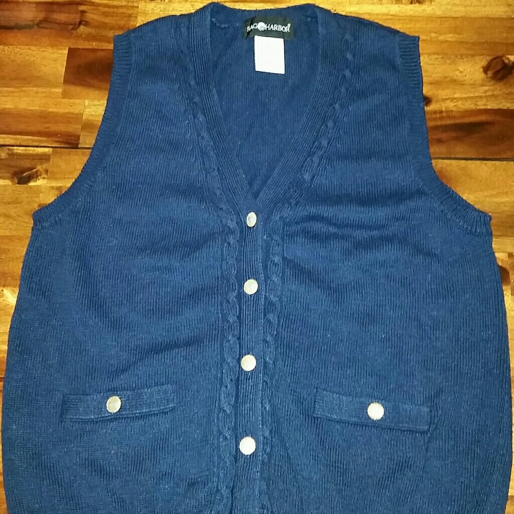 Sag Harbor cable knit vest!